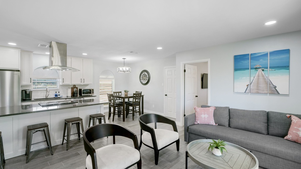 Photo of Livingroom in South Side