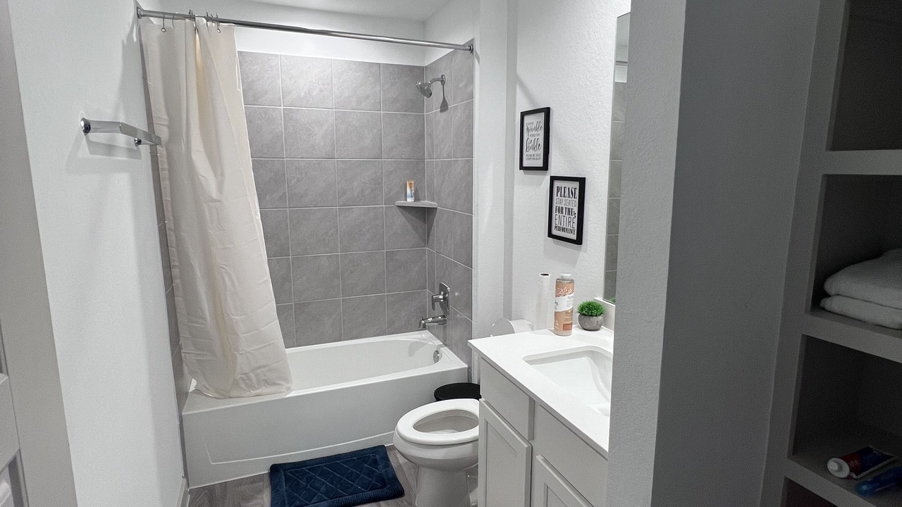 Photo of Bathroom in Iowa Colony