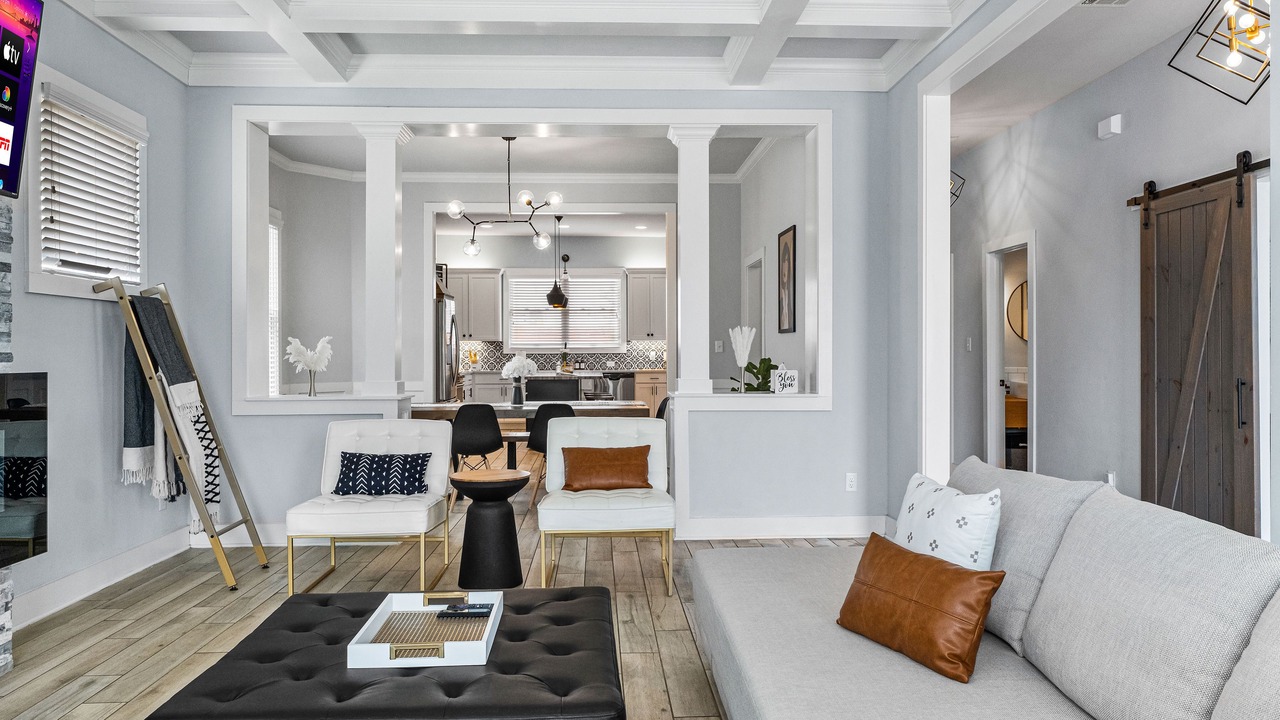 Photo of Livingroom in Near East Side