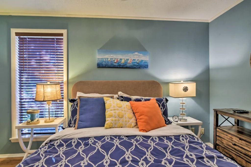 Photo of Bedroom in Diamondhead