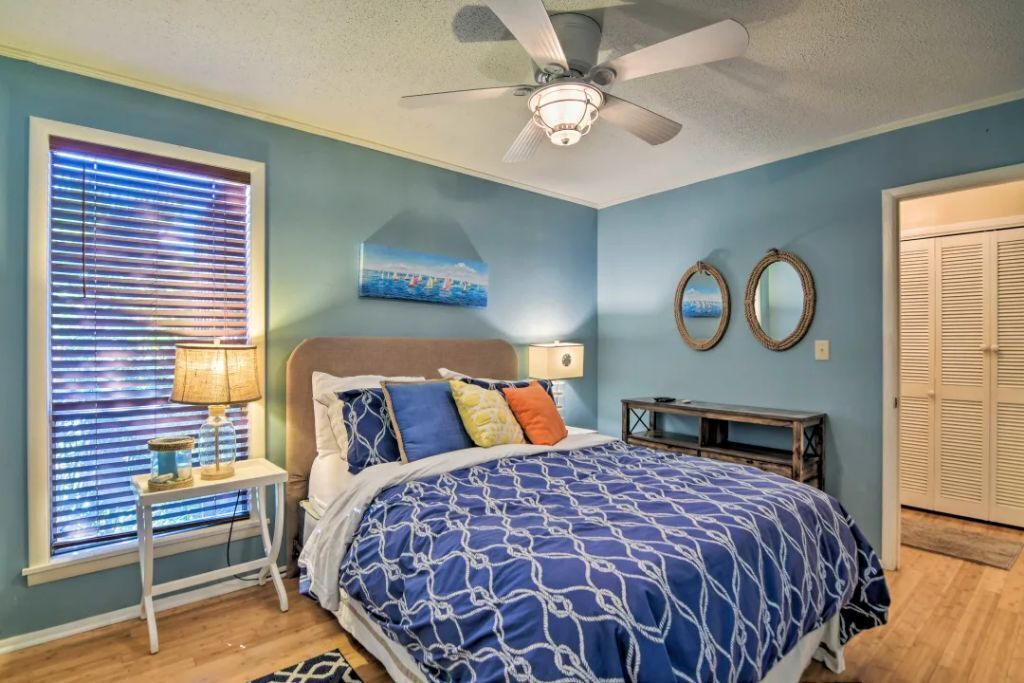Photo of Bedroom in Diamondhead