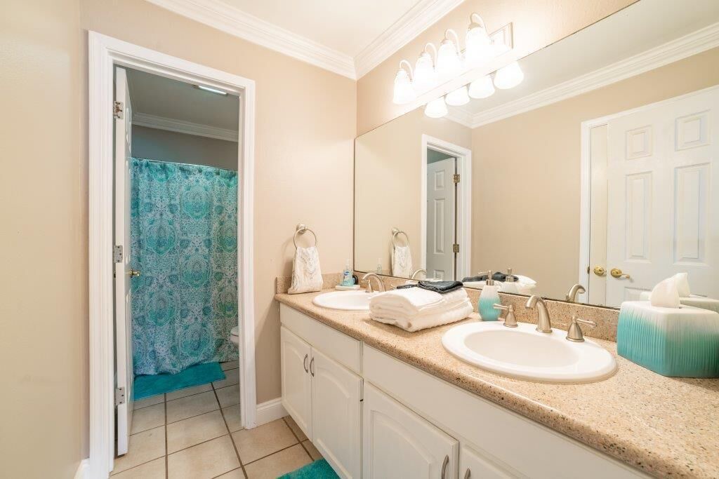 Photo of Bathroom in LaPlace