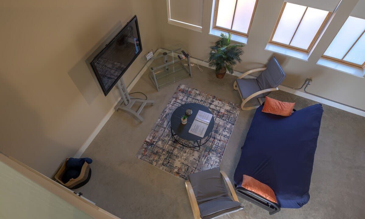 Photo of Livingroom in Near East Side