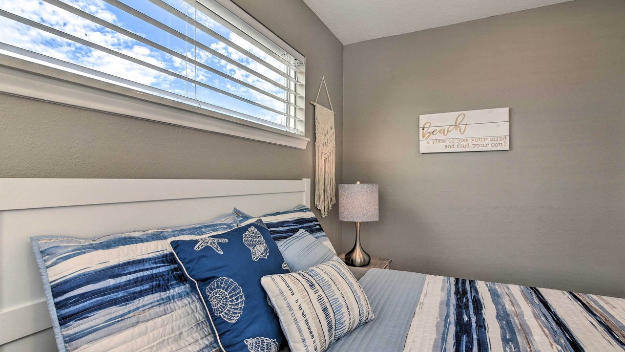Photo of Bedroom in Surfside Beach