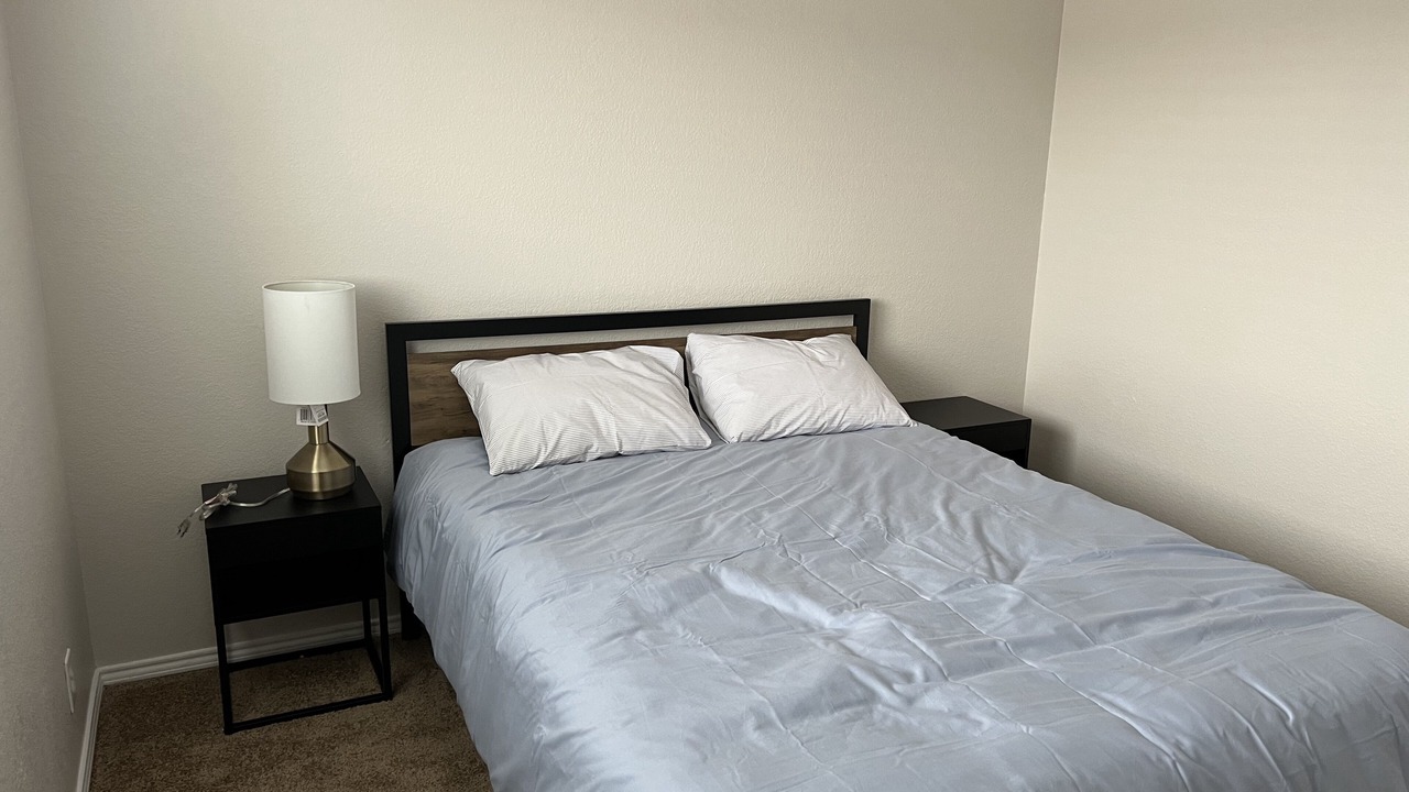 Photo of Bedroom in Far North Central