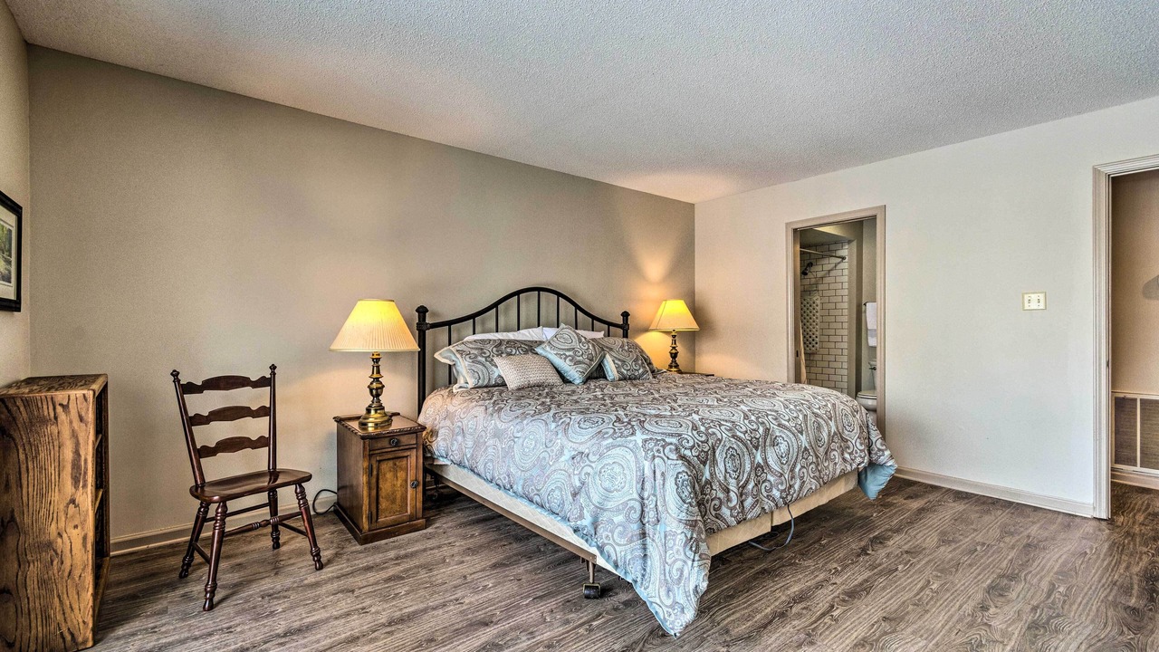 Photo of Bedroom in Fairfield Bay