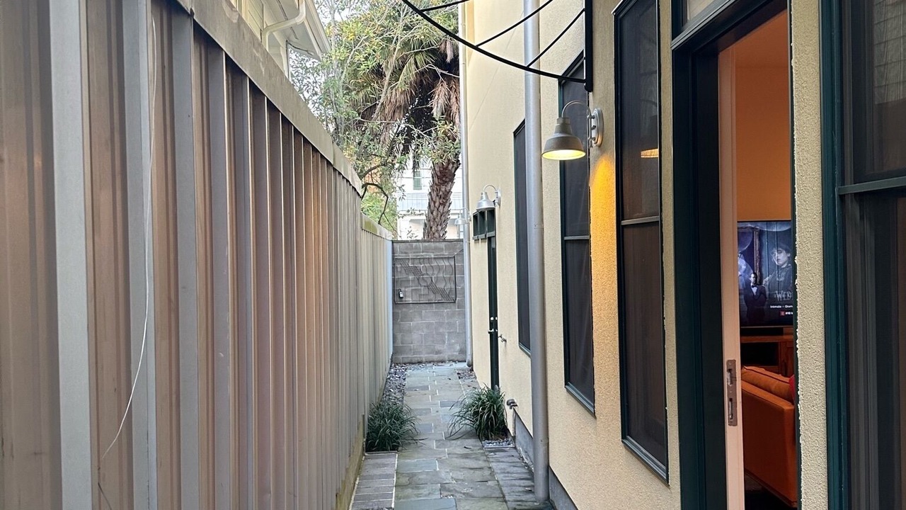 Photo of Patio Balcony in Audubon