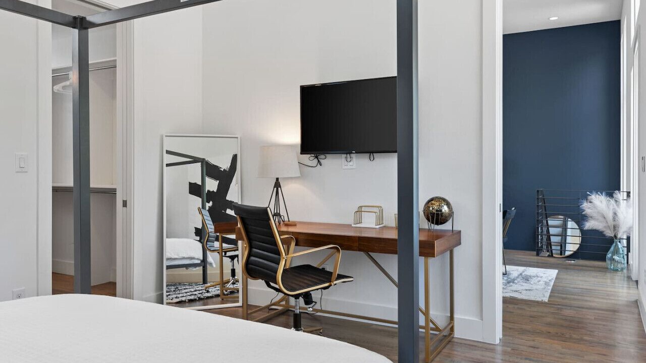 Photo of Bedroom in Knox - Henderson