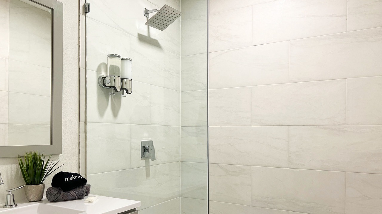 Photo of Bathroom in Park Central
