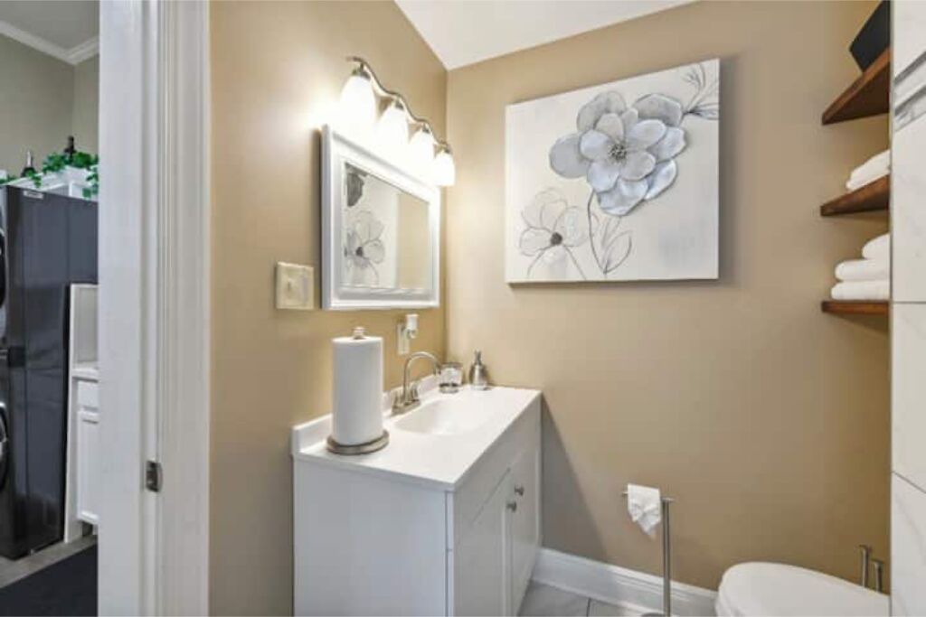 Photo of Bathroom in Saint Claude