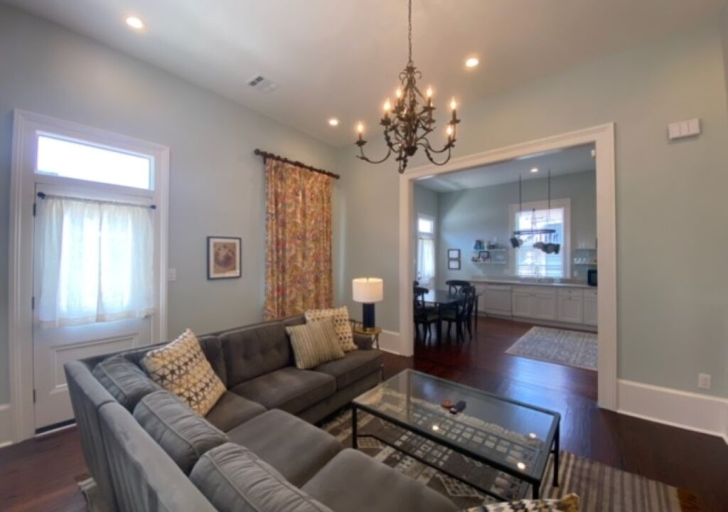 Photo of Livingroom in West Riverside