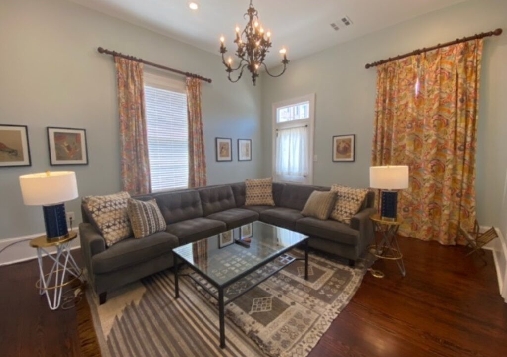 Photo of Livingroom in West Riverside