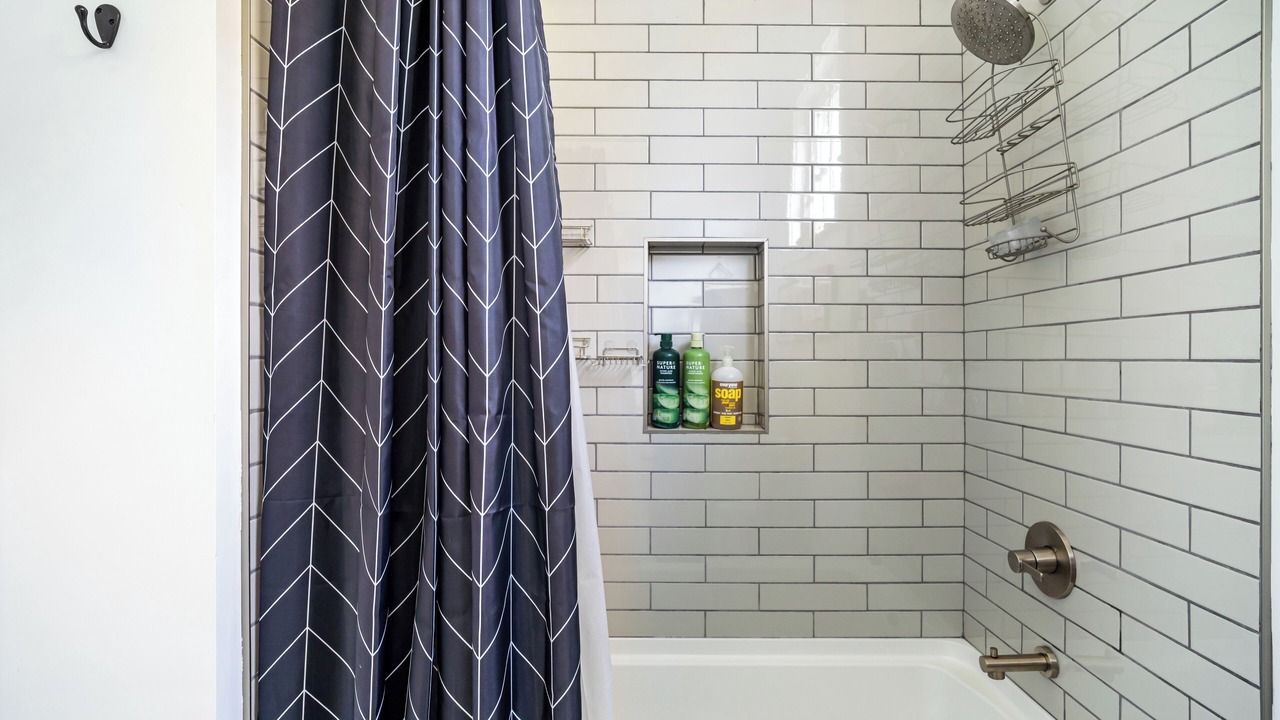 Photo of Bathroom in Leonidas