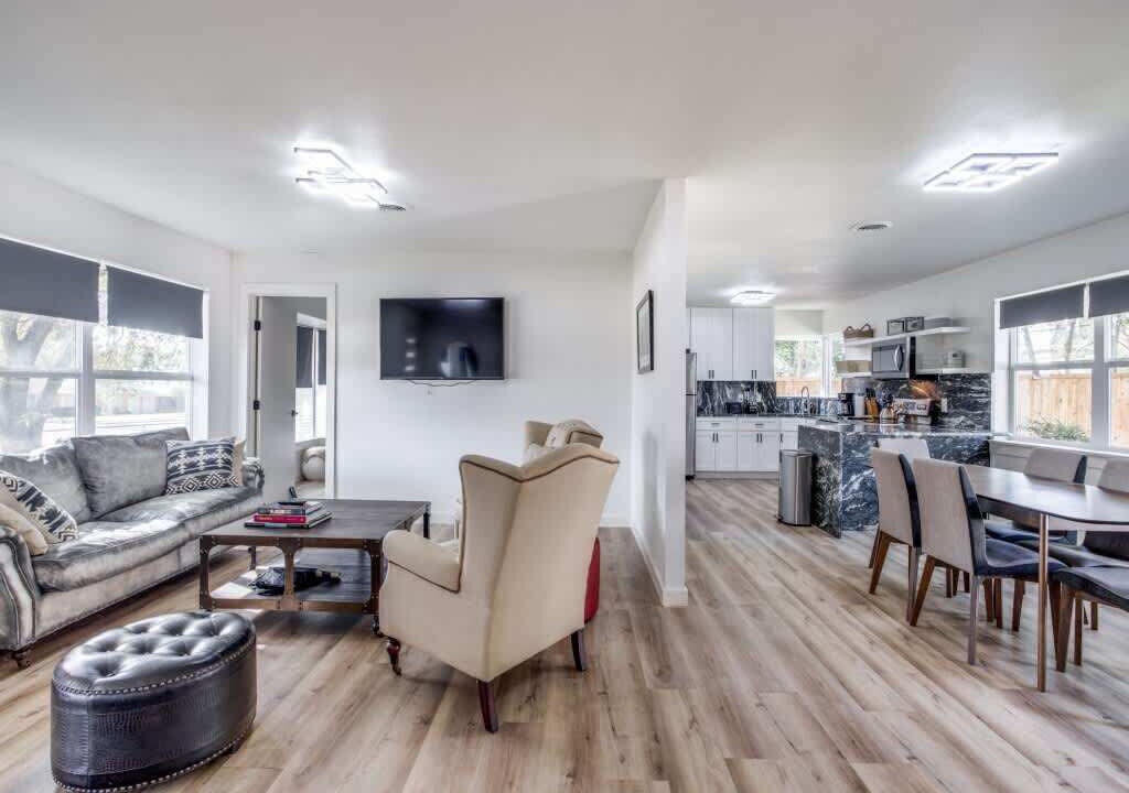 Photo of Livingroom in North Dallas