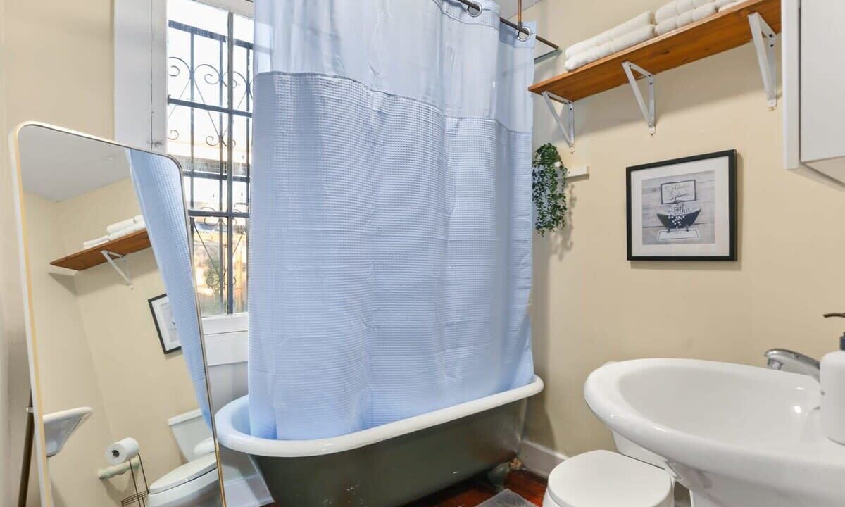 Photo of Bathroom in Faubourg Lafayette