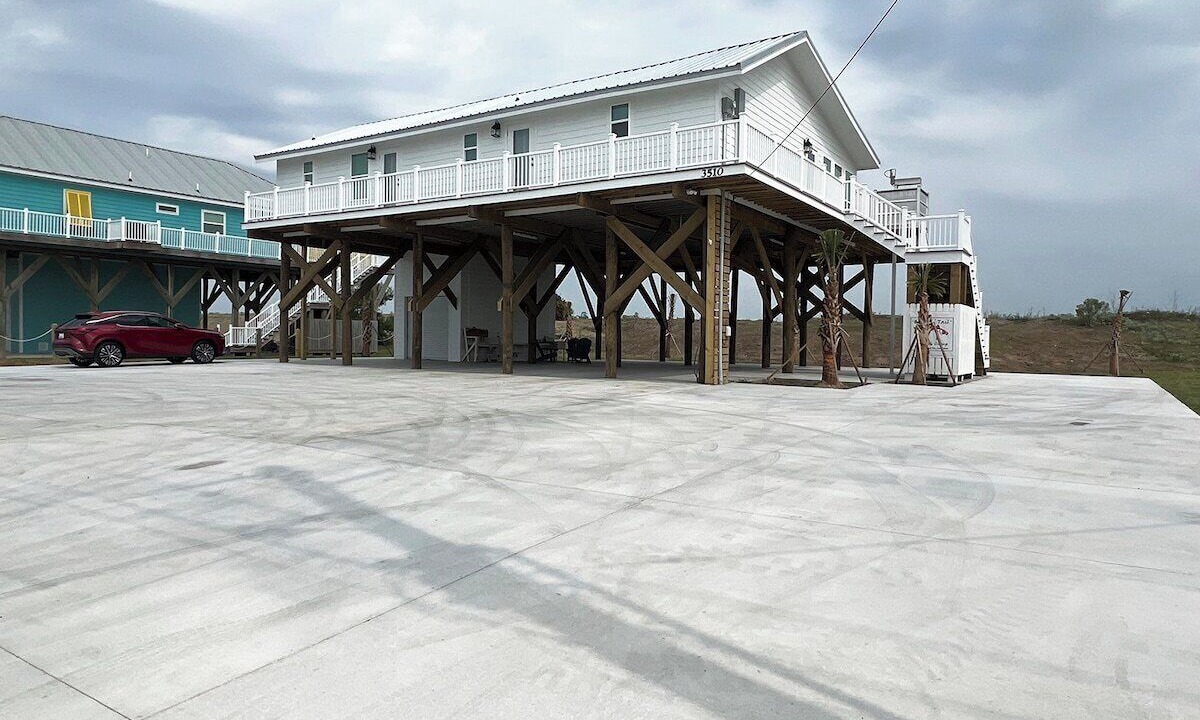 Photo of Others in Grand Isle
