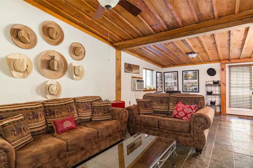Photo of Livingroom in Voth