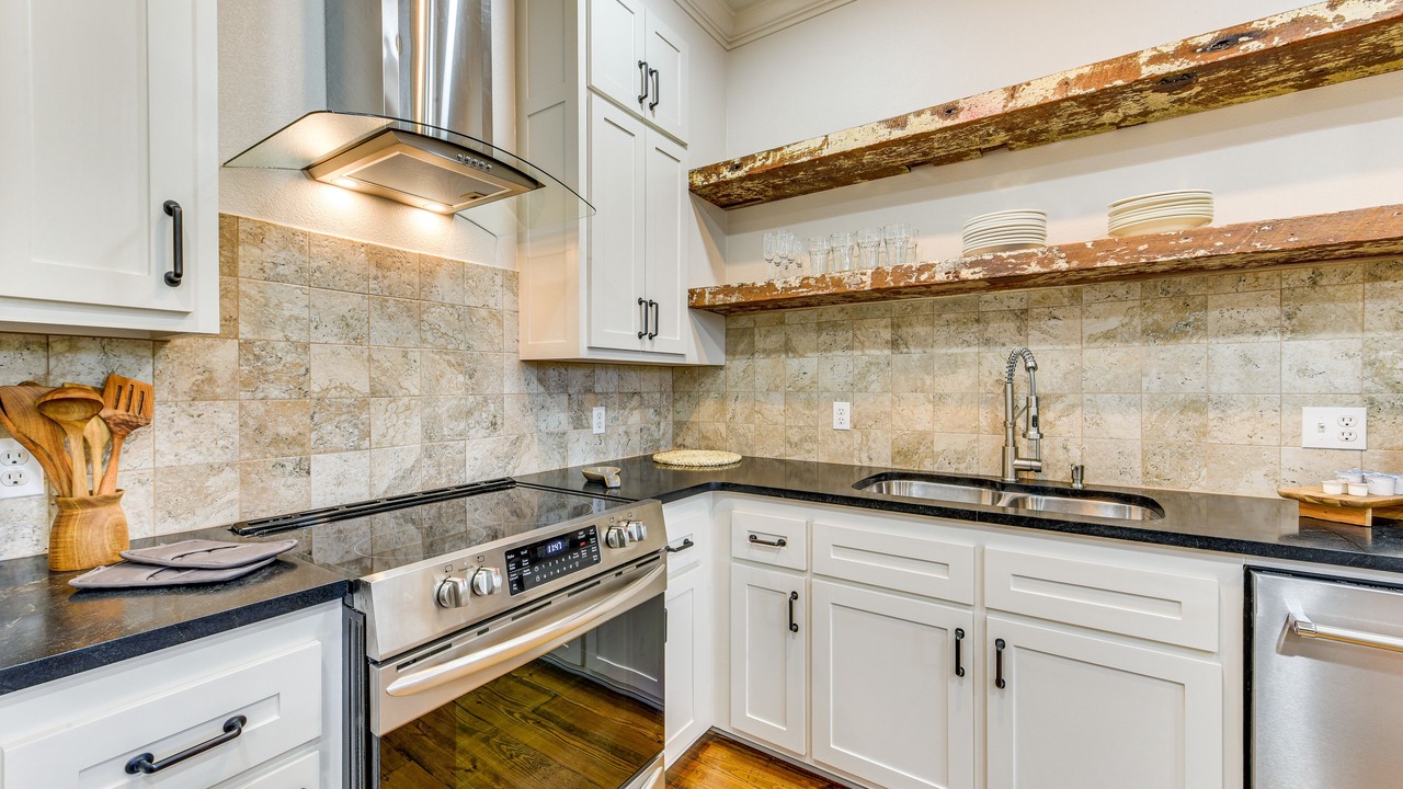 Photo of Kitchen in New Roads