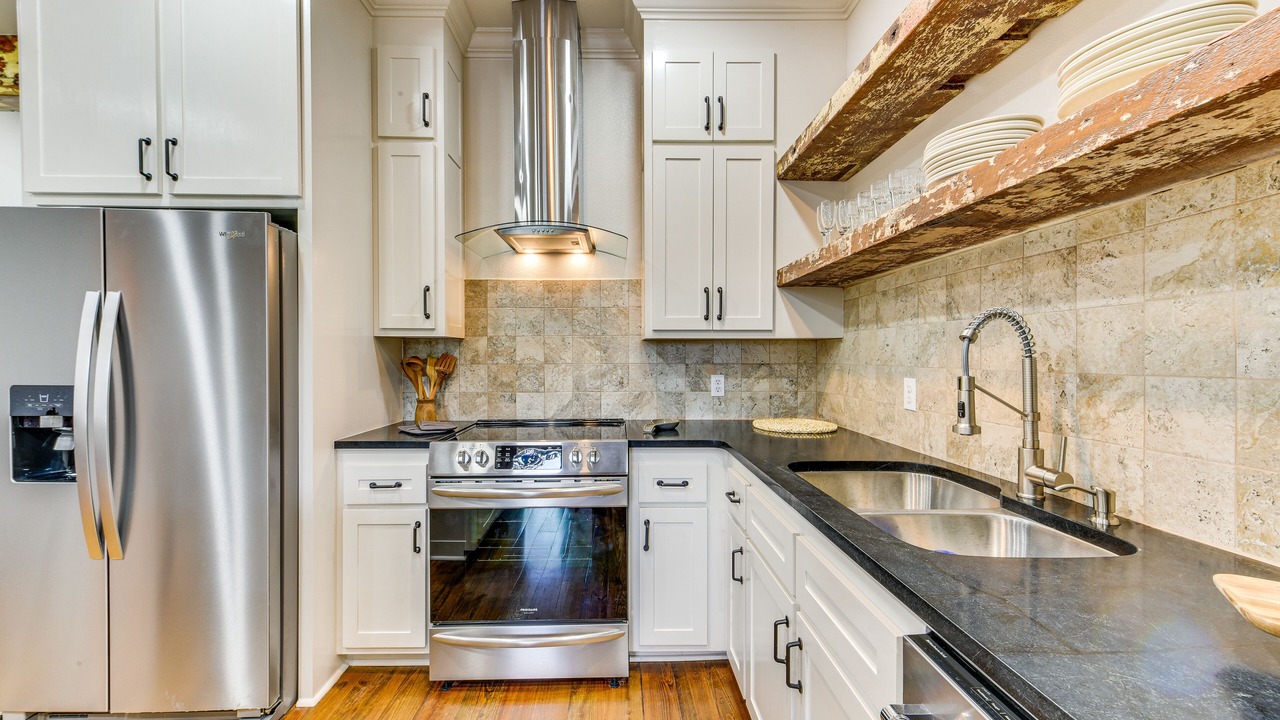 Photo of Kitchen in New Roads