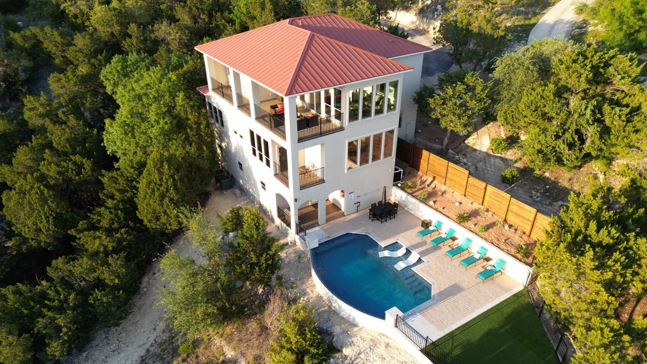 Photo of Others in Northshore On Lake Travis