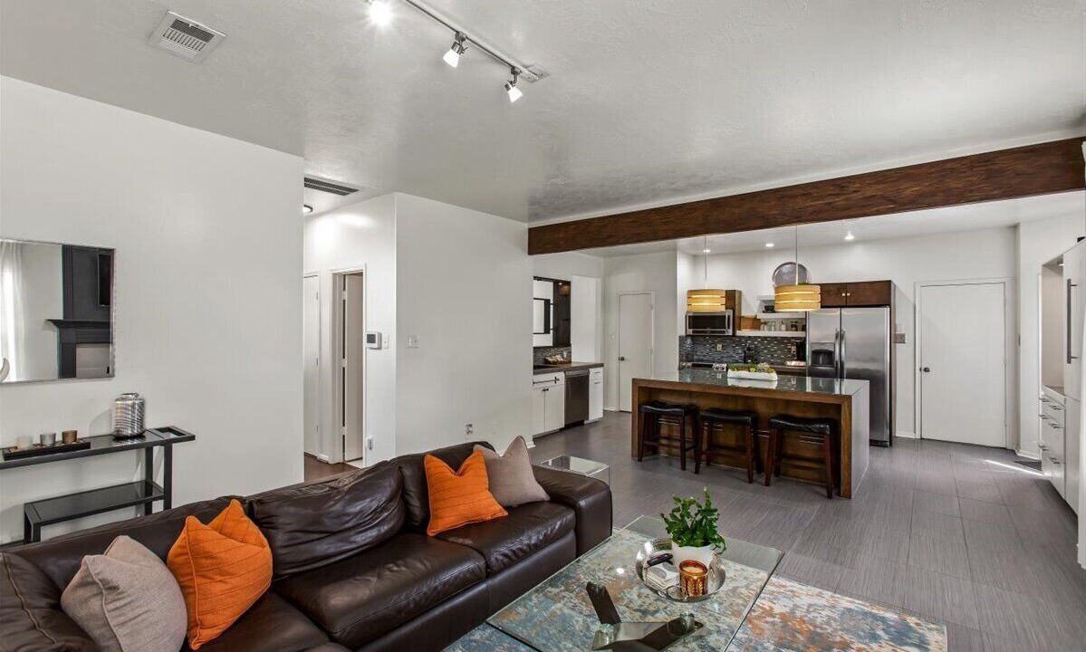 Photo of Livingroom in Houston