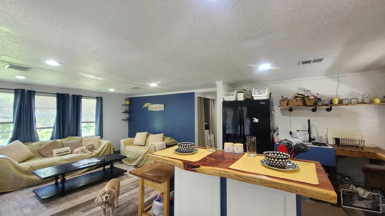 Photo of Livingroom in Barrett