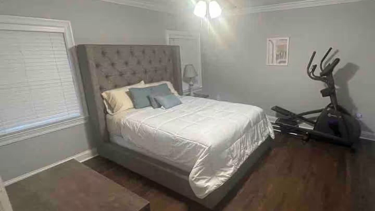 Photo of Bedroom in Lobdell/Woodale