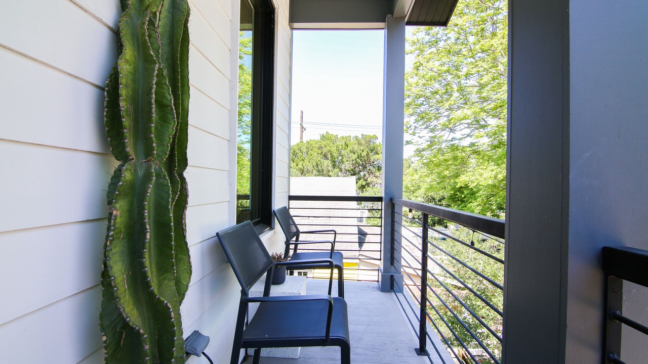 Photo of Outdoor in Holy Cross District