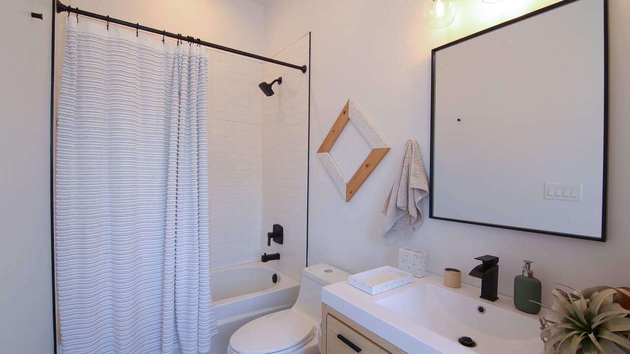 Photo of Bathroom in Holy Cross District