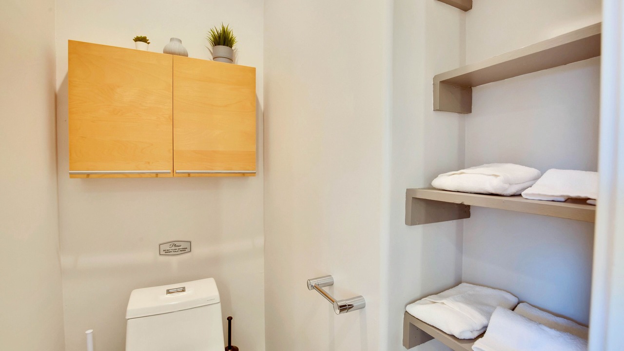 Photo of Bathroom in Apache Shores