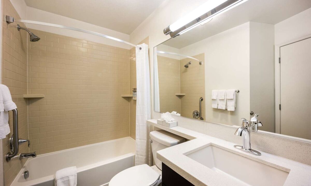 Photo of Bathroom in Nassau Bay