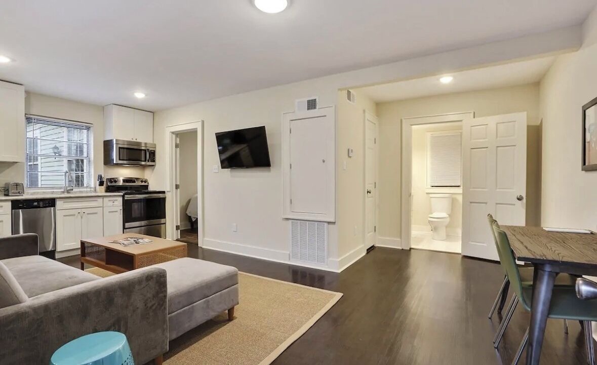 Photo of Livingroom in South 7th Ward