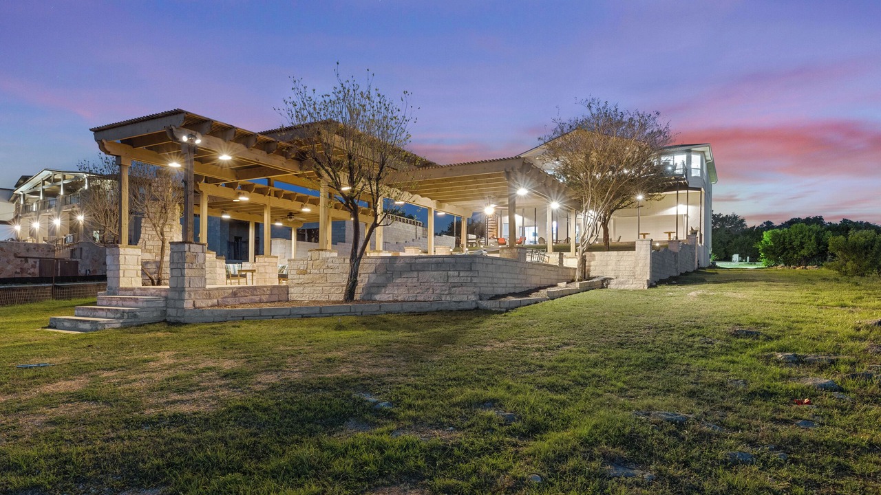 Photo of Outdoor in Highland Lake Estates