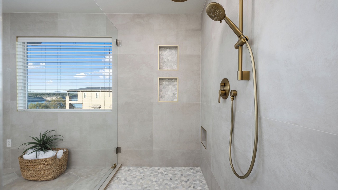 Photo of Bathroom in Highland Lake Estates