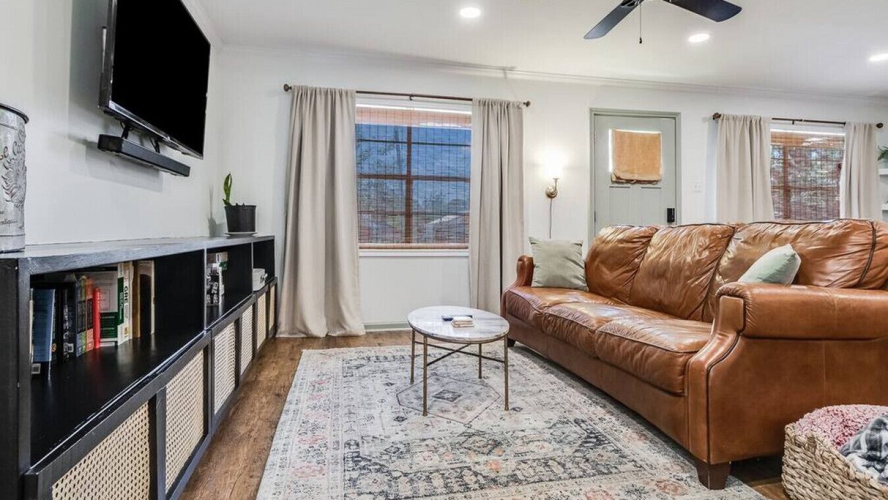 Photo of Bedroom in Breaux Bridge