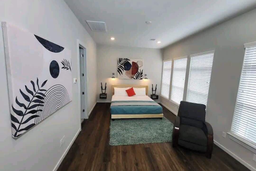 Photo of Others in Houston