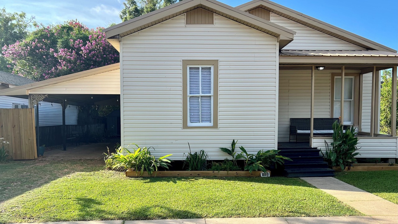 Photo of Outdoor in Bunkie