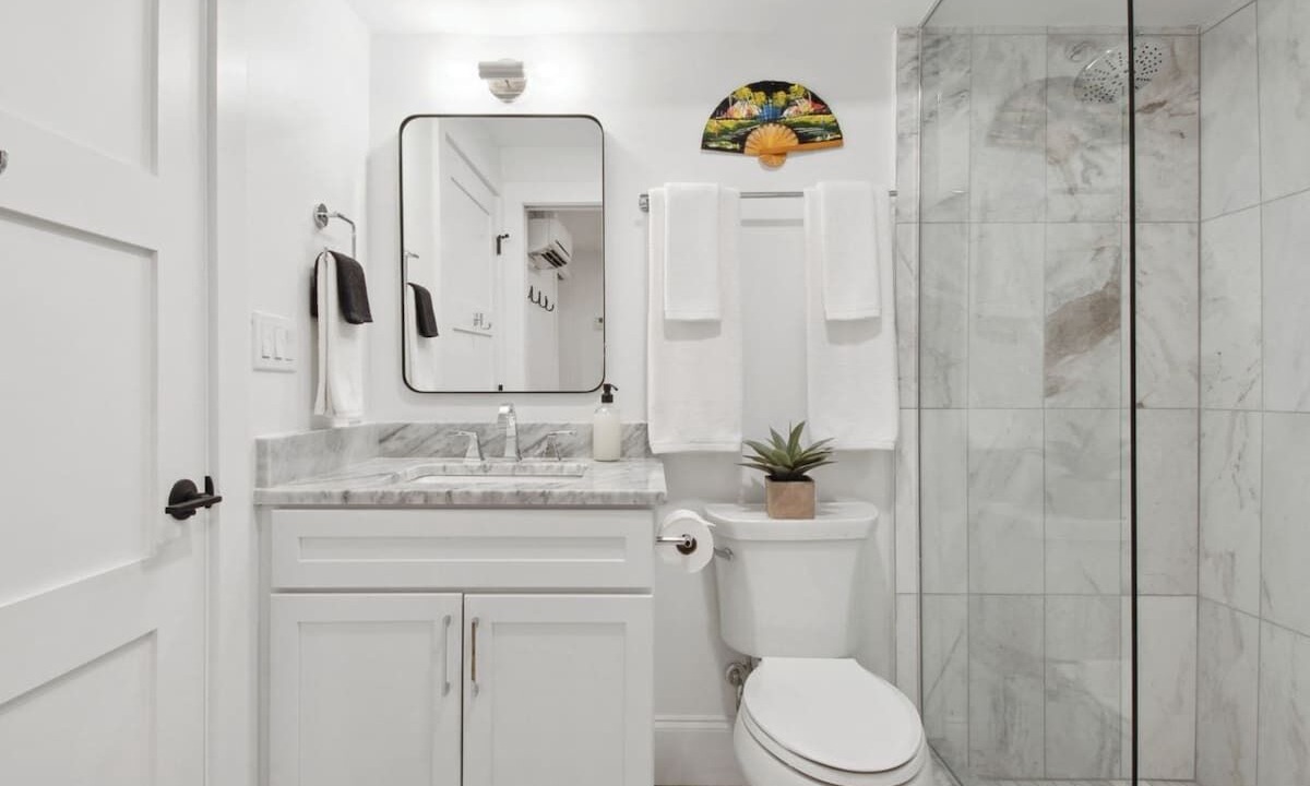 Photo of Bathroom in Central Business District