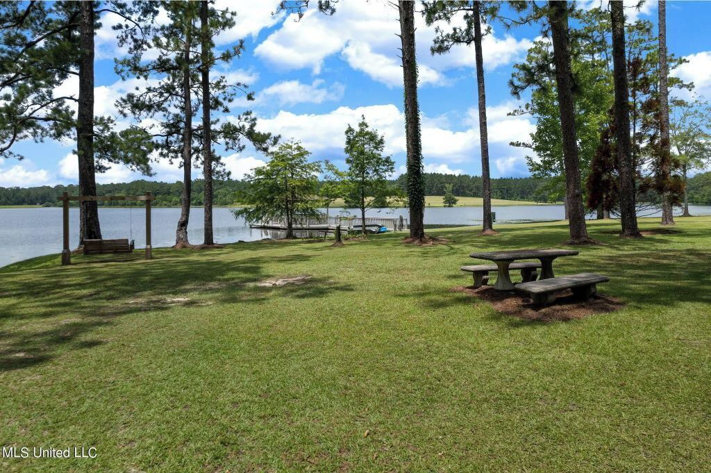 Photo of Outdoor in McNeill