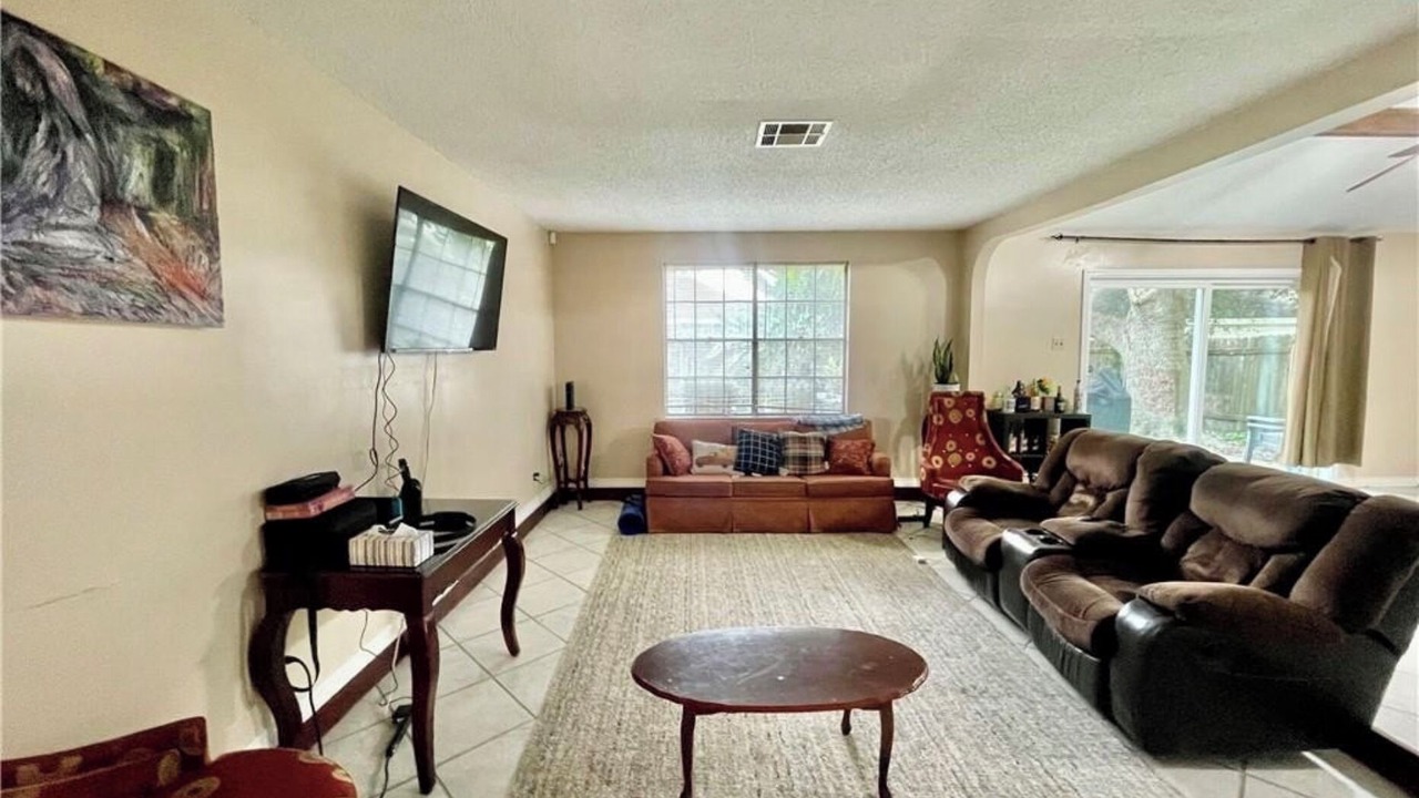 Photo of Livingroom in Tall Timbers - Brechtel