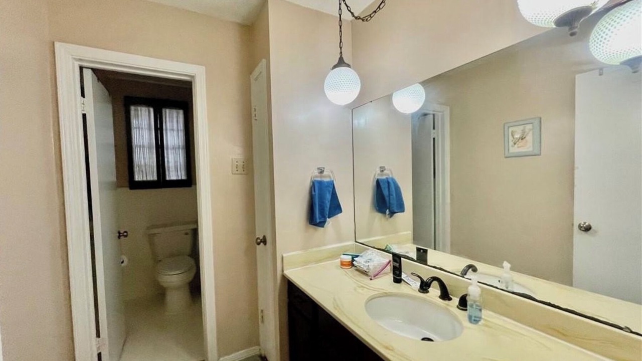 Photo of Bathroom in Tall Timbers - Brechtel