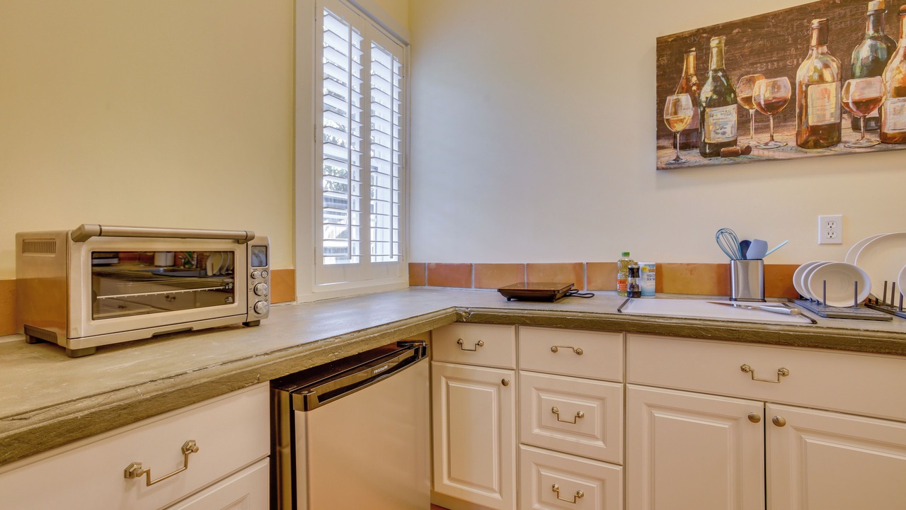 Photo of Kitchen in Uptown Historic District