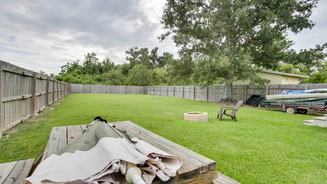 Photo of Outdoor in Golden Meadow