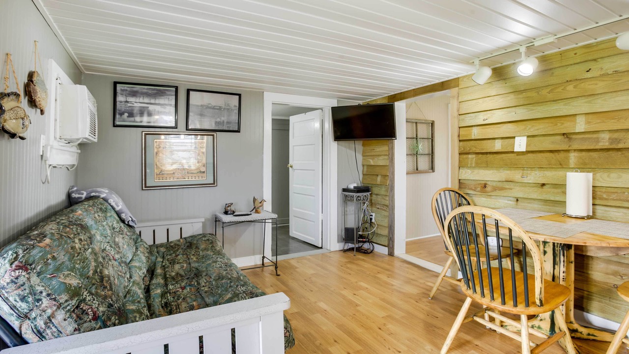 Photo of Bedroom in Golden Meadow