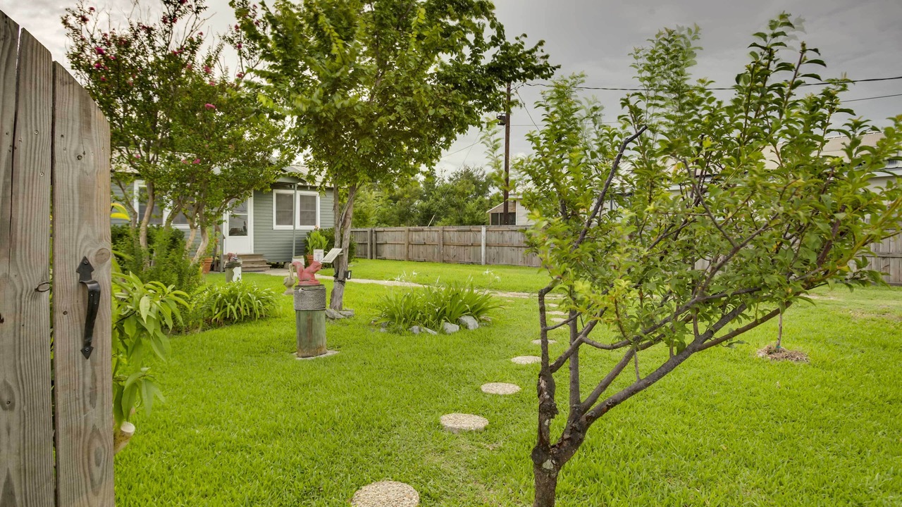 Photo of Outdoor in Golden Meadow