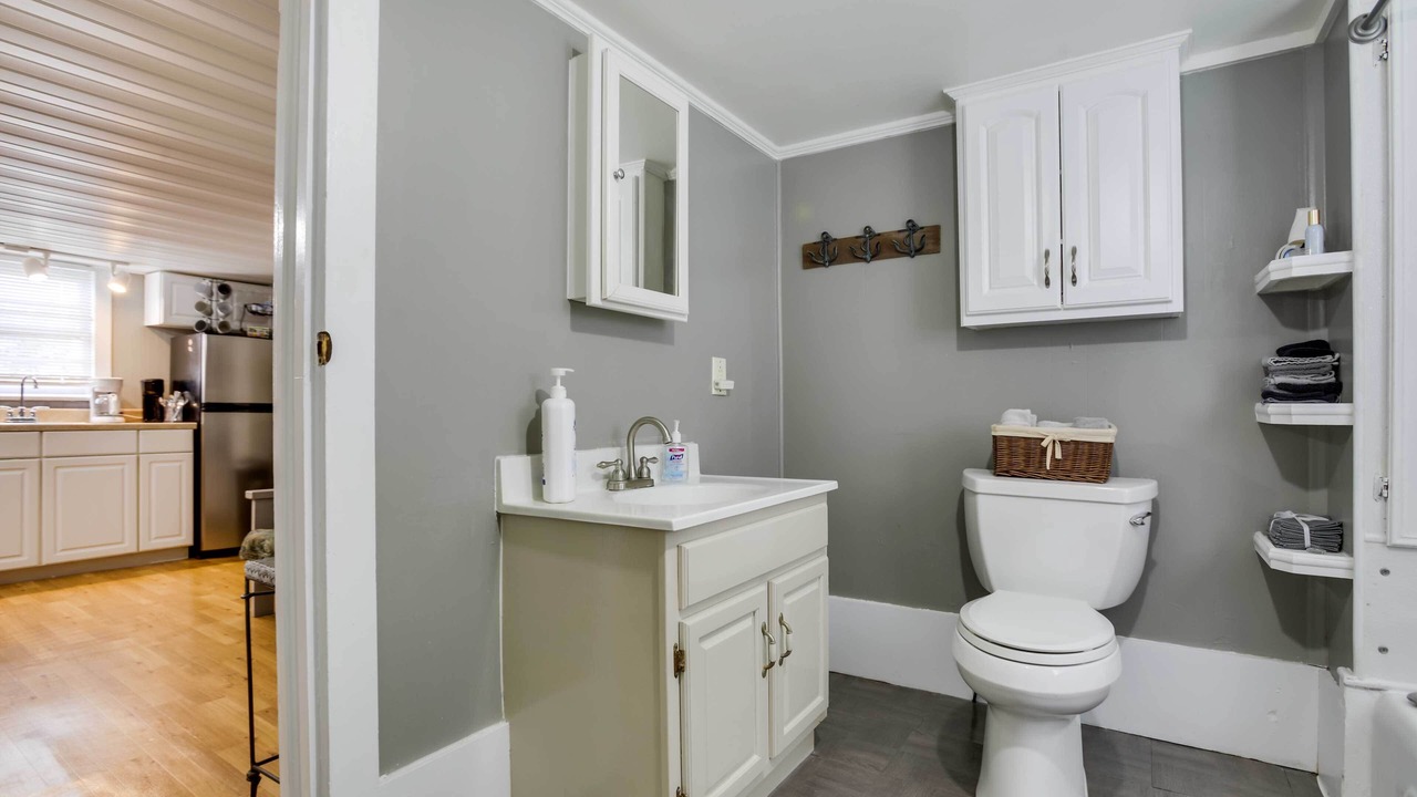 Photo of Bathroom in Golden Meadow