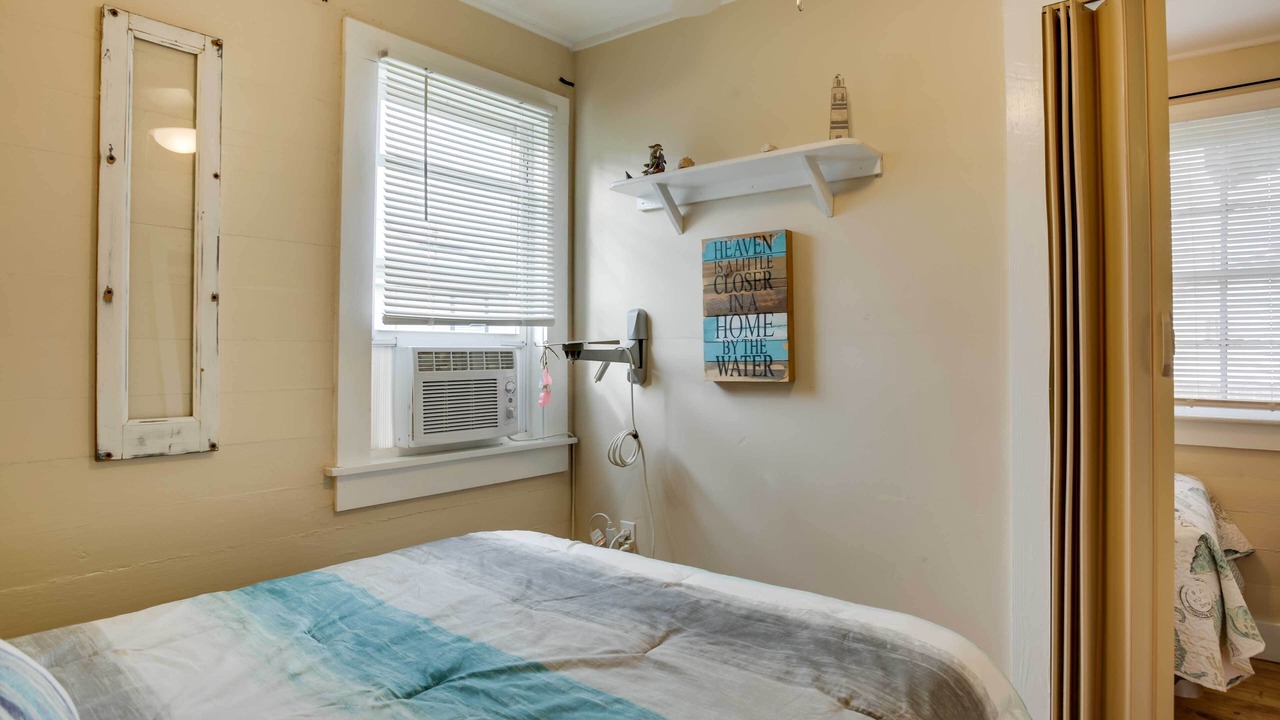 Photo of Bedroom in Golden Meadow