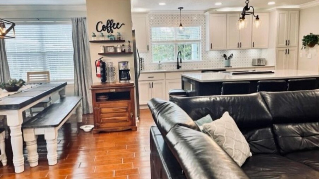 Photo of Livingroom in Pass Christian