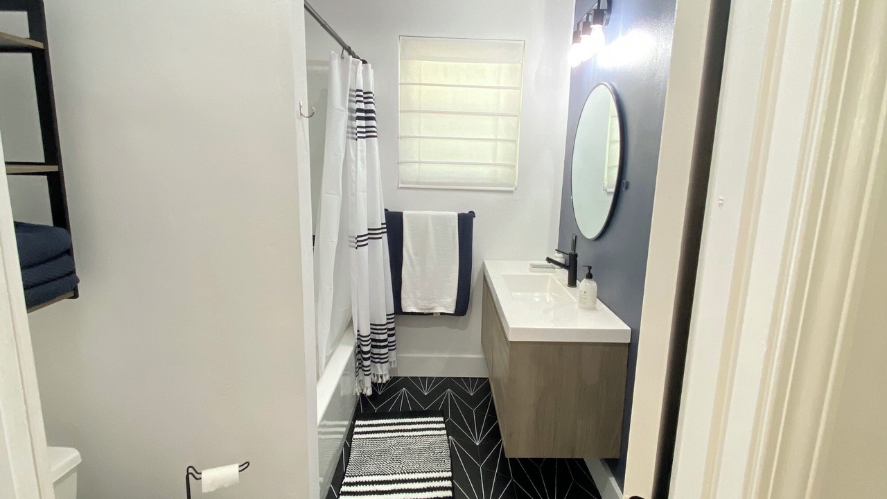 Photo of Bathroom in Chalmette
