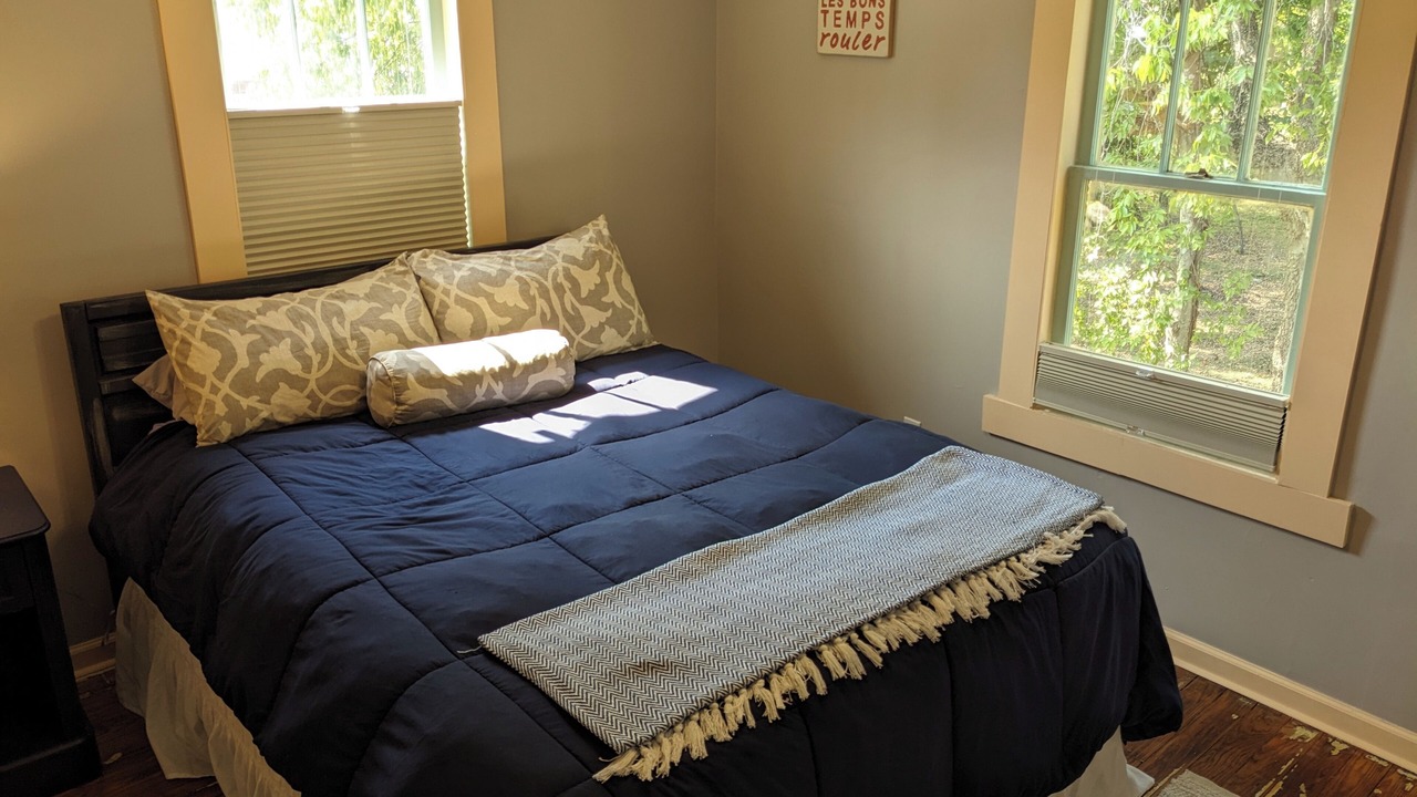 Photo of Bedroom in Downtown